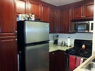 3rd image of 5515 Canoga Ave APT 114