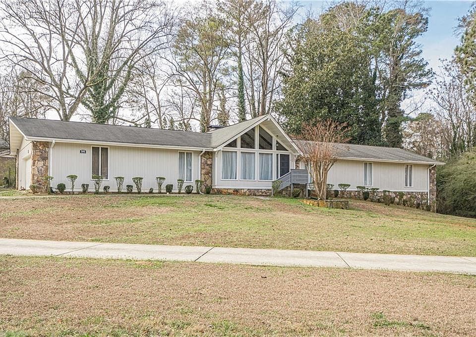 1st image of 5681 Williams Rd