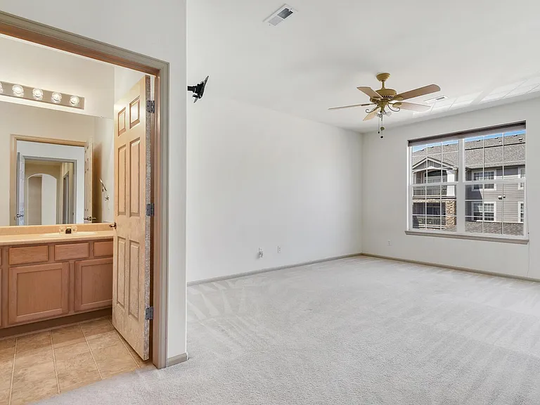 1574 Olympia Cir #203 — Photo 15