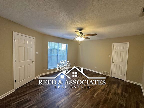 4th image of 6828 Meadow Chase Ln