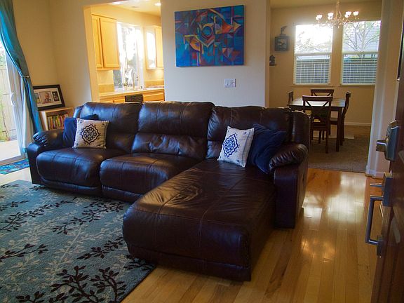 4th image of 420 Natalino Cir