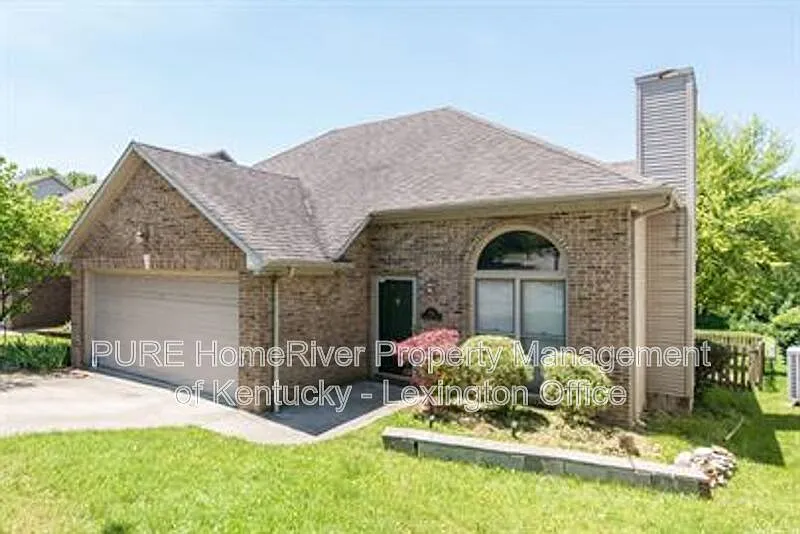 3 bed, 2.0 bath, 1586 sqft, $1,995 — Photo 1