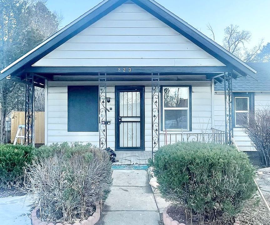 1st image of 823 E Moreno Ave #1