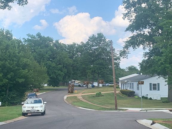 4th image of 1001 Dauphine Ln