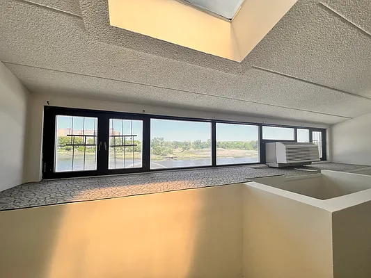 Rented by Smart NY Realty LLC | media 1