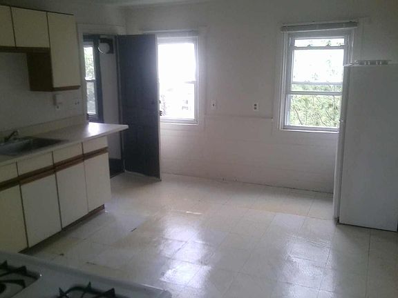 2nd image of 323 Williams St #1