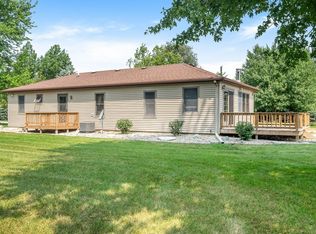 239 Deer View Rd, Wayland, MI 49348
