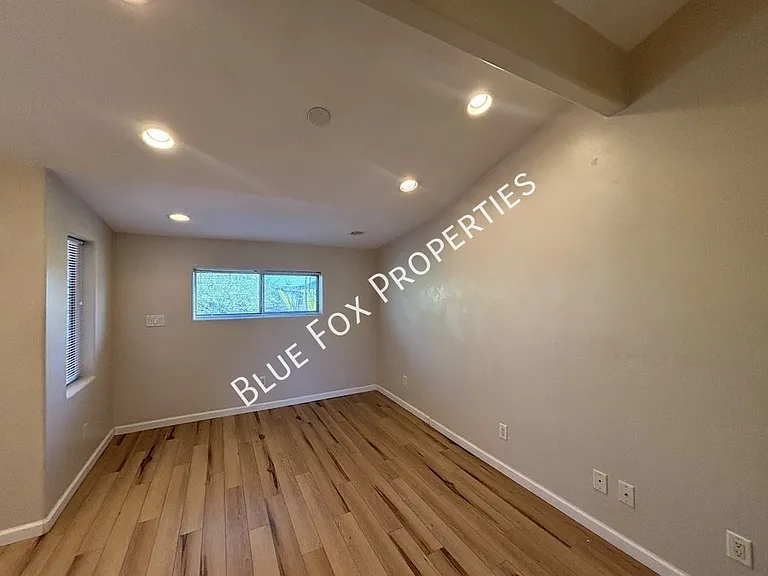 322 N Hasman Dr — Photo 13