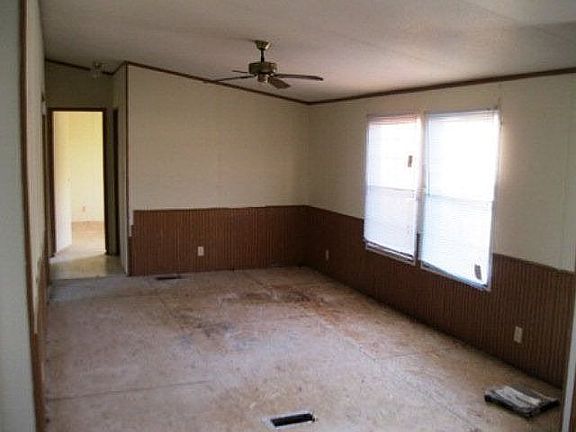 3rd image of 89 Brook Pl