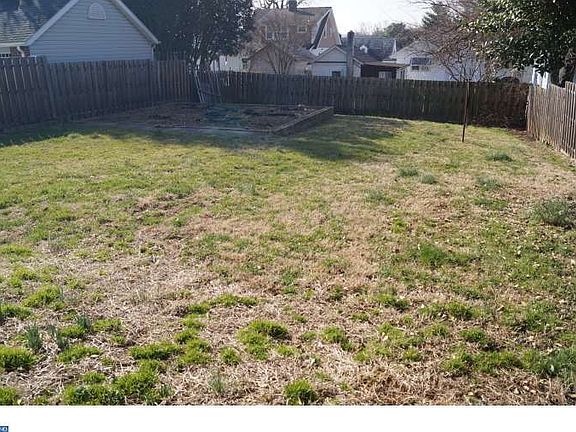 4th image of 114 Catalpa Ave