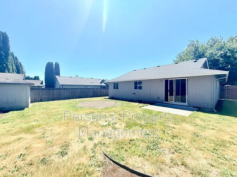7621 NE 158th Ave — Photo 16