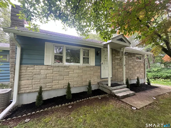 14 Wilkes Road, Danbury, CT 06811