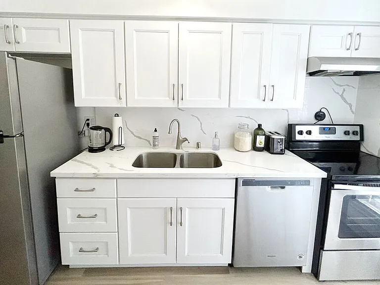 4255 W 5th St #209 — Photo 4