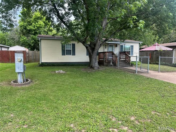 6185 Summerset Dr, House Springs, MO 63051