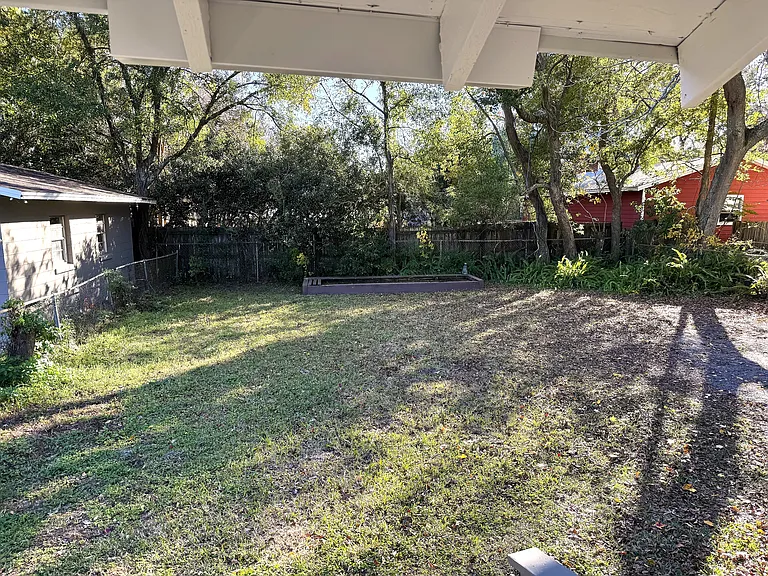 4752 Post St — Photo 8