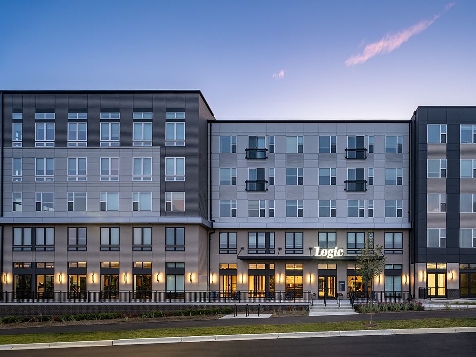 Building Photo 4