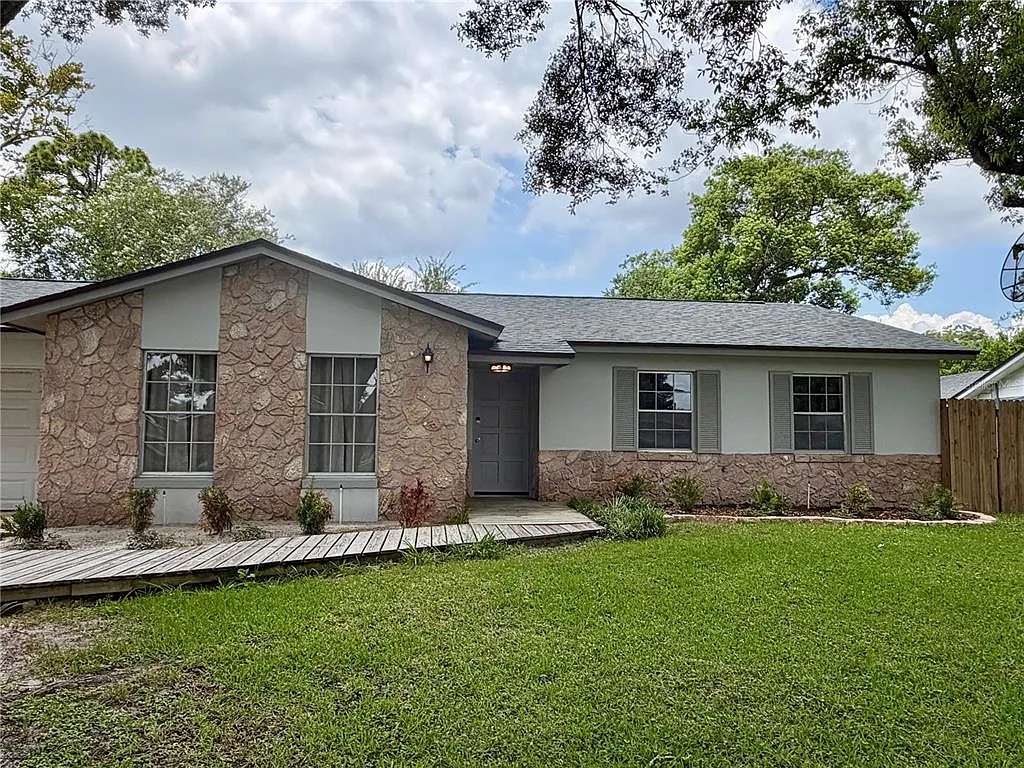 3 bed, 2.0 bath, 1410 sqft, $2,500 — Photo 3