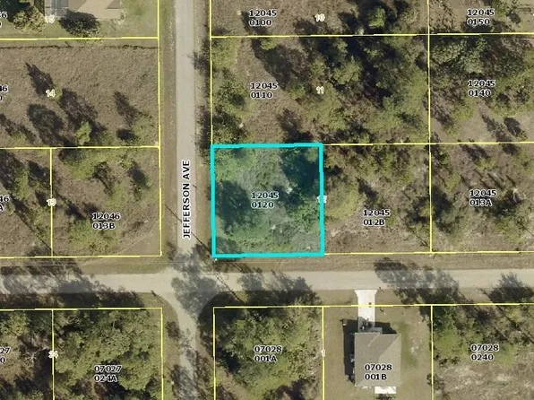 1500 Jefferson Ave, Lehigh Acres, FL 33972