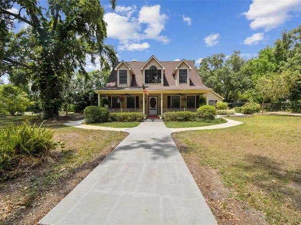 3018 Pemberton Trace Ct, Plant City, FL 33565