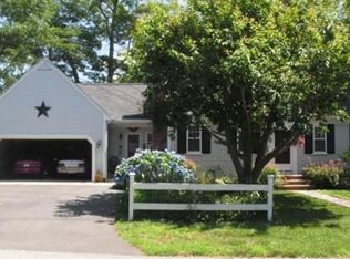 1238 Roseanne St, New Bedford, MA 02740