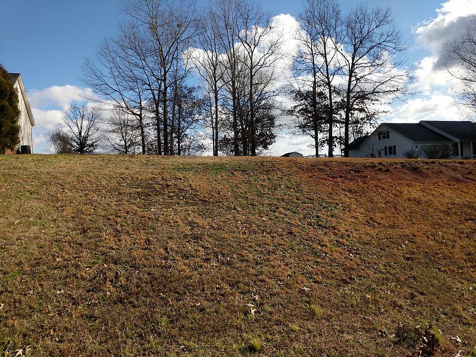 1st image of 143 Foy Ln
