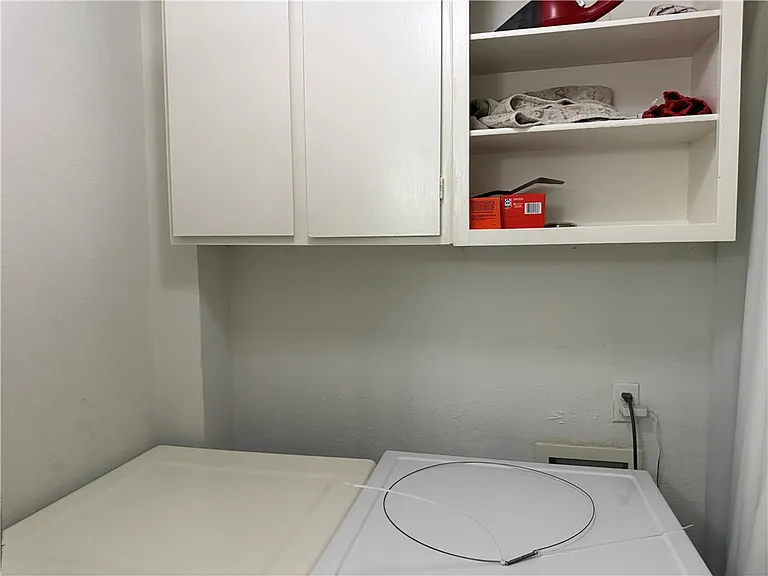 1533 Hillside Dr — Photo 19
