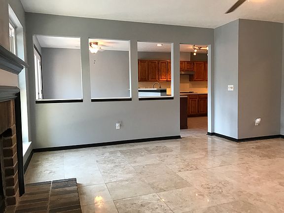 4th image of 2811 Sea Ledge Dr