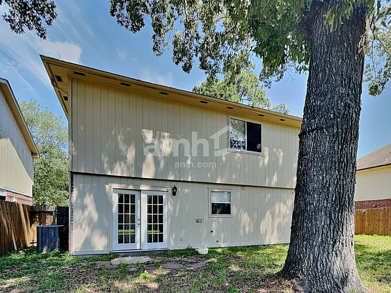 2738 Springstone Dr — Photo 23