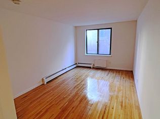 411 W 24th St #2B, New York, NY 10011
