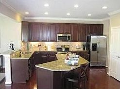 4th image of 65 Hilltowne Dr