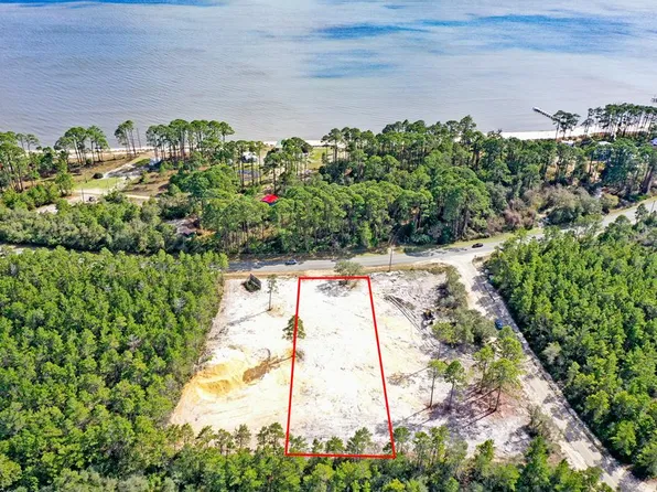 2029 Highway 98 W, Carrabelle, FL 32322