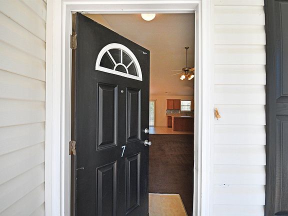 3rd image of 7 Birchbriar Way