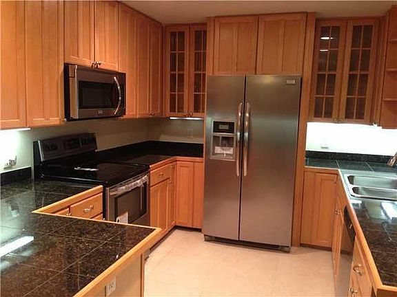 4th image of 1138 Russell Drive #1138