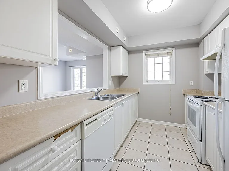 200 McLevin Ave #3 — Photo 11
