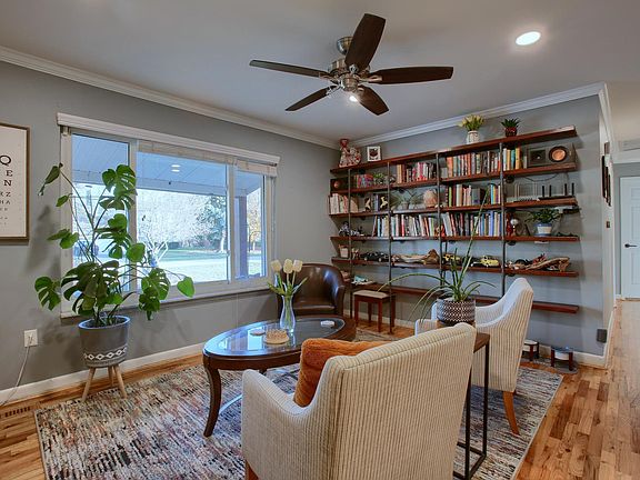4th image of 46049 Sterritt St