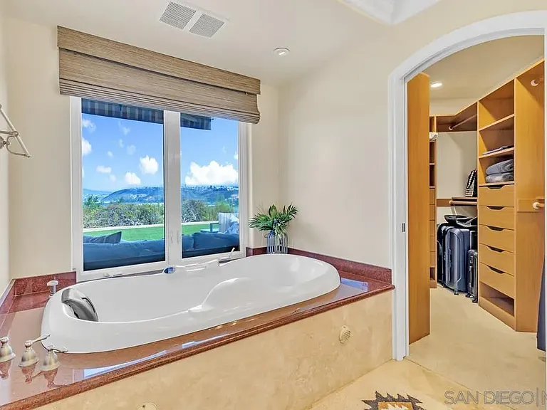 7564 Navigator Cir — Photo 11