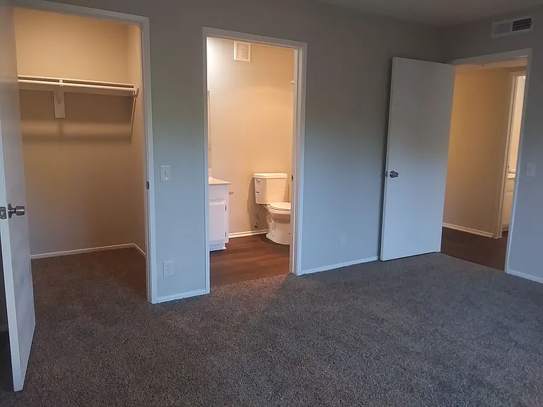 17740 Scherzinger Ln — Photo 34