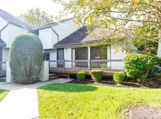 20 Azalea Ct, Monmouth Junction, NJ 08852