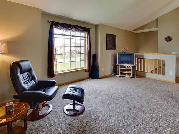 3rd image of 2198 Jean Way
