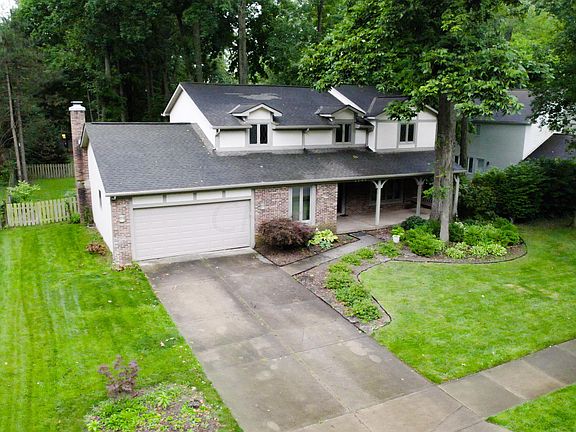 3rd image of 1141 E College Ave