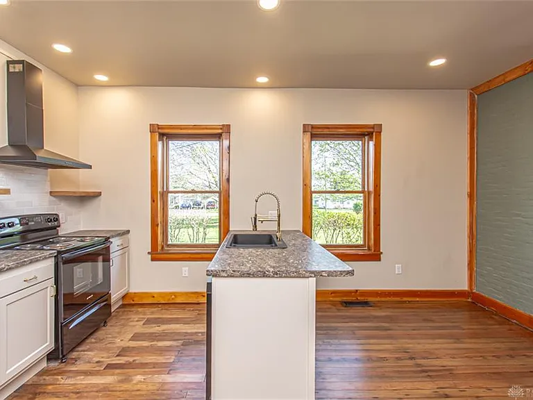 117 Montgomery Ave — Photo 19