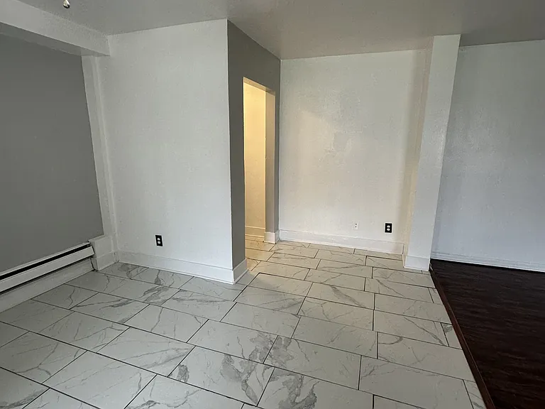 2333 Rustic Rd #4 — Photo 5