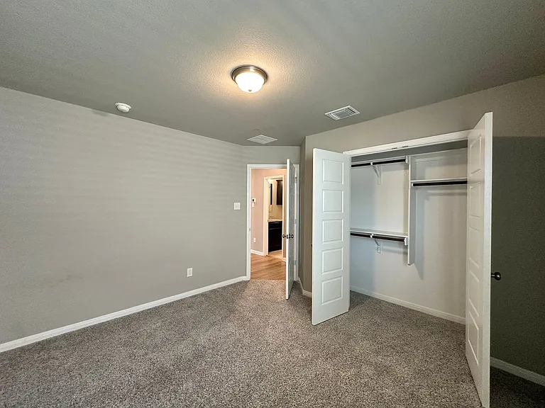 1821 Horatio St — Photo 28