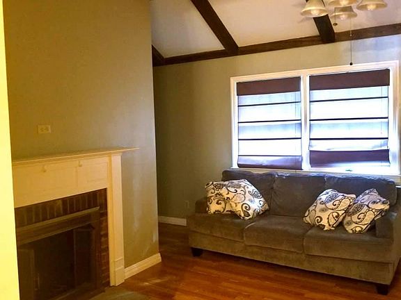 3rd image of 608 Shearwood Forest Dr