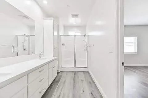 401 Abigail St — Photo 24