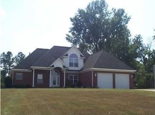 305 E Ridgeview St, Elberfeld, IN 47613