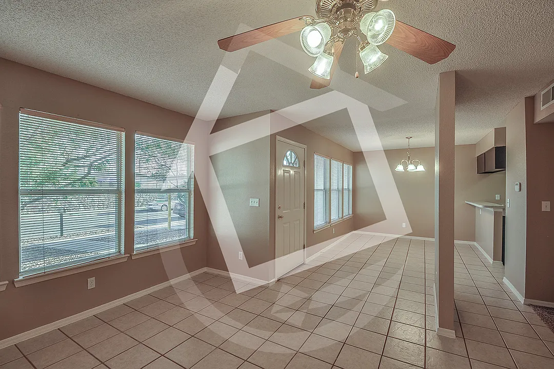 Beautiful North East Home for Rent with Refrigerated Air! — Photo 4
