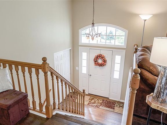 4th image of 2233 Brookside Dr