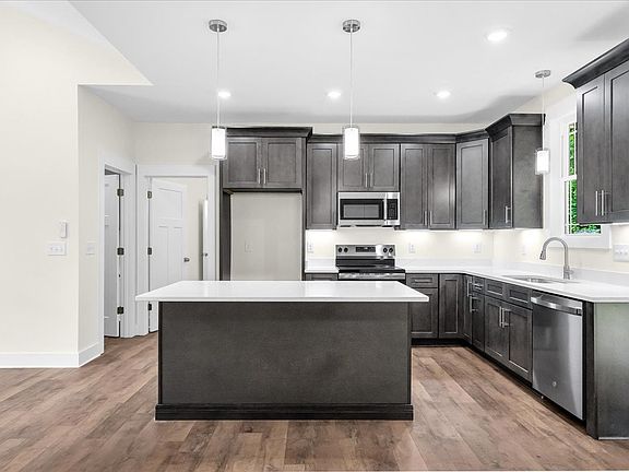 5th image of 634 Mountain View Dr Lot 152A