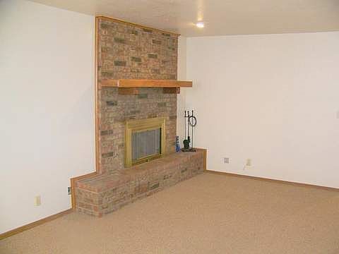 4th image of 208 S La Mesa Dr